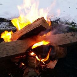 Lagerfeuer 2.jpg